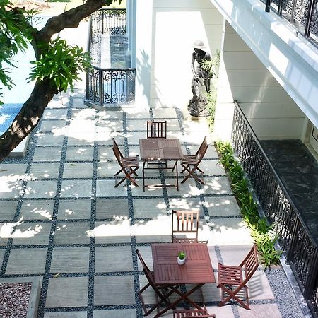 Rumah Kertajaya Surabaya Esterno foto
